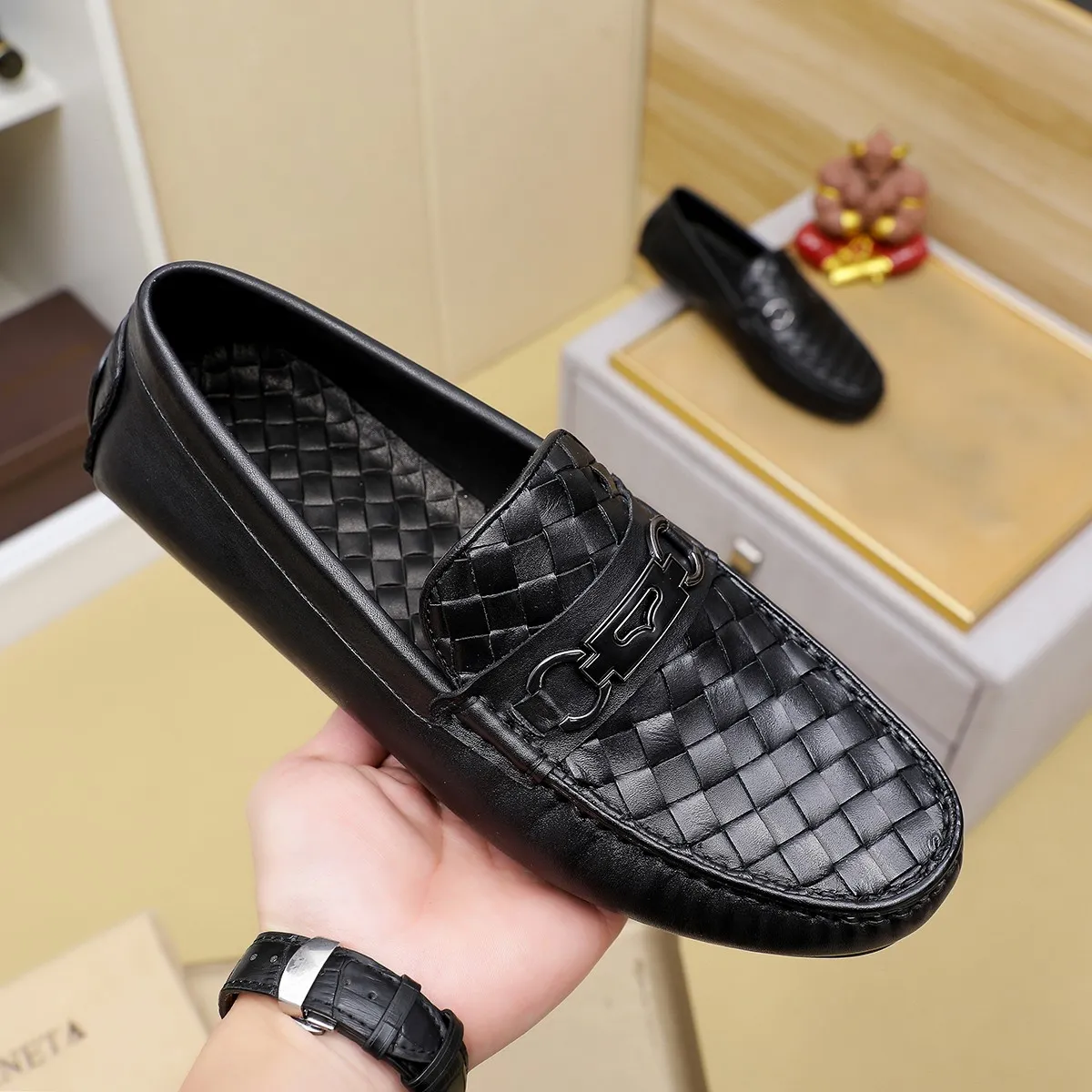 Men's shoes 💰360 [BV] 👟👟 Italian luxury brand Made with imported cowhide technology to highlight high-end men's taste of light luxury life [color] [color] Masters with ten years of manual experience create classic weaving 🌴 The inner top layer 🐷 lining 💯😘 The top quality inherits the brand craftsmanship! Black, size 38-45…